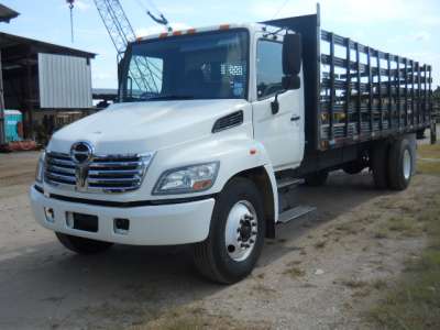 07_Hino_268_Steel_Flatbed_Front_View 07_Hino_268_Steel_Flatbed_Front_View